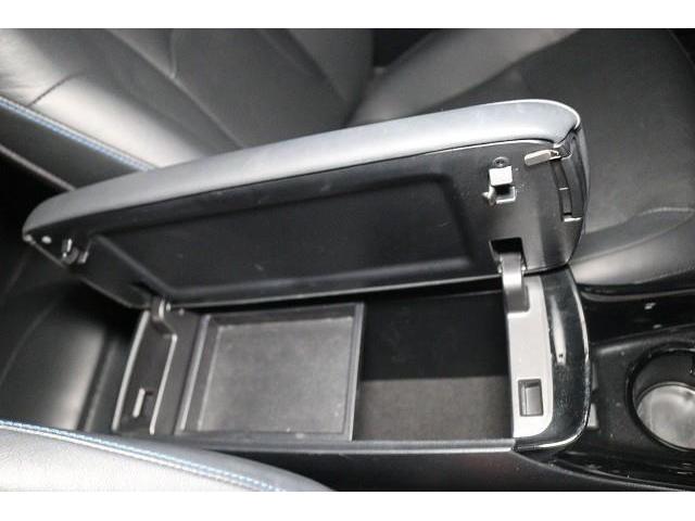 プリウス Aプレミアム ツーリングセレクション 革シート フルセグ メモリーナビ DVD再生 ミュージックプレイヤー接続可 バックカメラ 衝突被害軽減システム ETC ドラレコ LEDヘッドランプ 記録簿(32枚目)