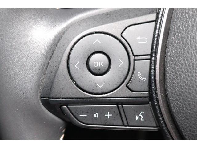 �X�e�A�����O�X�C�b�`�𑕔��B�@�I�[�f�B�I�Ȃǂ̑��삪�茳�ŏo����̂ň��S�ŕ֗��ł��B