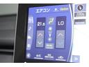 使いやすいレイアウトのエアコンスイッチです。操作もしやすく、車内の温度を快適にします。
