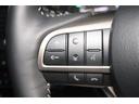 ステアリングスイッチを装備。　オーディオなどの操作が手元で出来るので安全で便利です。