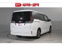 トヨタ認定中古車、評価３．５相当。キズ、へこみは若干ありますが、比較的良好な状態です。