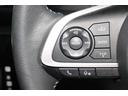 ステアリングスイッチを装備。　オーディオなどの操作が手元で出来るので安全で便利です。