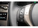 ステアリングスイッチを装備。　オーディオなどの操作が手元で出来るので安全で便利です。