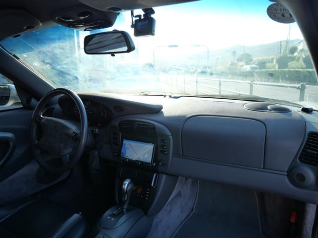 ９１１ ９１１カレラ　ワイドボディキット　車高調　ナビ　フルセグ　キーレスエントリー　本革パワーシート　ＥＴＣ　ドライブレコーダー　社外１９インチアルミホイール　リアスポイラー（16枚目）