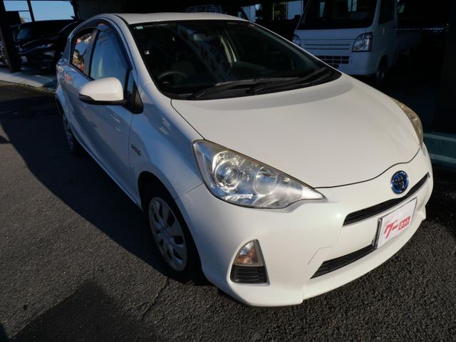 アクア S スマートキー プッシュスタート ナビ バックモニター フルセグ ETC シートヒーター 記録簿 パワーステアリング パワーウィンドウ(4枚目)