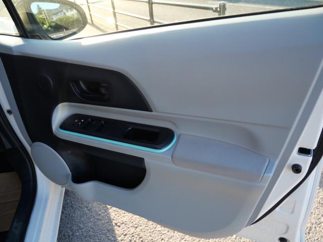 アクア S スマートキー プッシュスタート ナビ バックモニター フルセグ ETC シートヒーター 記録簿 パワーステアリング パワーウィンドウ(12枚目)