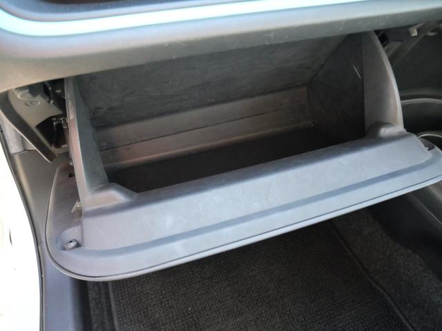 アクア S スマートキー プッシュスタート ナビ バックモニター フルセグ ETC シートヒーター 記録簿 パワーステアリング パワーウィンドウ(19枚目)