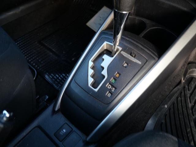 カローラフィールダー １．５Ｇ　キーレスエントリー　ＣＤ　オートエアコン　ナノイー清浄機能　記録簿　パワーウインドウ　パワーステアリング　Ｗエアバッグ（33枚目）