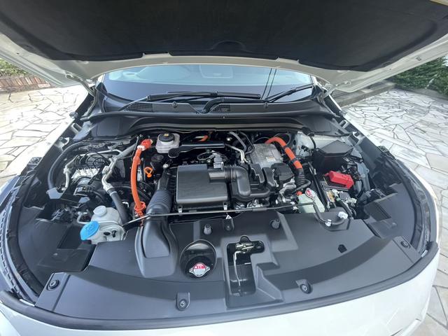 ヴェゼル e:HEVZ 純正ナビ・フルセグ・ETC・LED・オートテールゲート・バックカメラ・SENSING(3枚目)