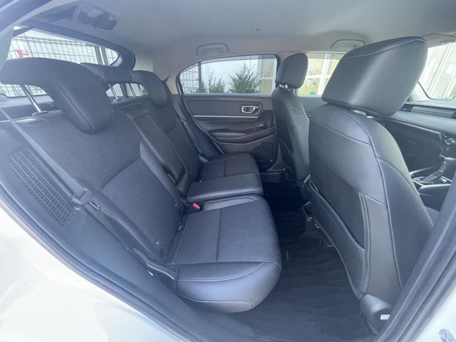 ヴェゼル e:HEVZ 純正ナビ・フルセグ・ETC・LED・オートテールゲート・バックカメラ・SENSING(14枚目)