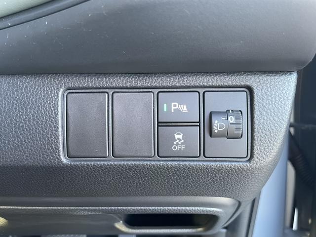 ヴェゼル ｅ：ＨＥＶＸ・ＨｕＮＴパッケージ　当社デモカー（15枚目）