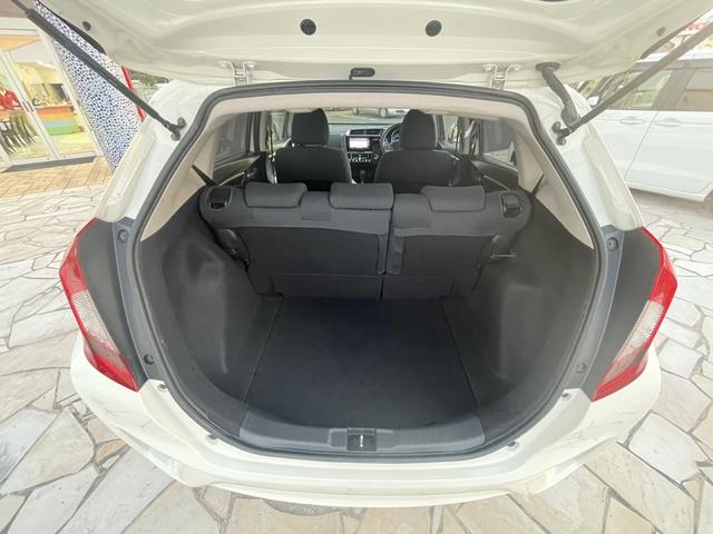 フィット 13G・Fパッケージ 純正ナビ・ワンセグ・ETC・バックカメラ(5枚目)