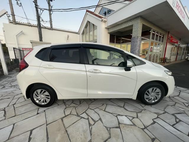 フィット 13G・Fパッケージ 純正ナビ・ワンセグ・ETC・バックカメラ(7枚目)