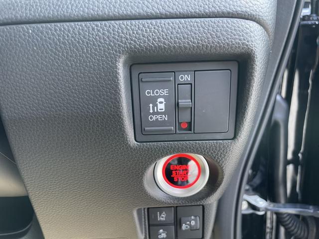 N-BOXカスタム L 純正ナビ・フルセグ・両側PSドア・バックカメラ・SENSING(17枚目)