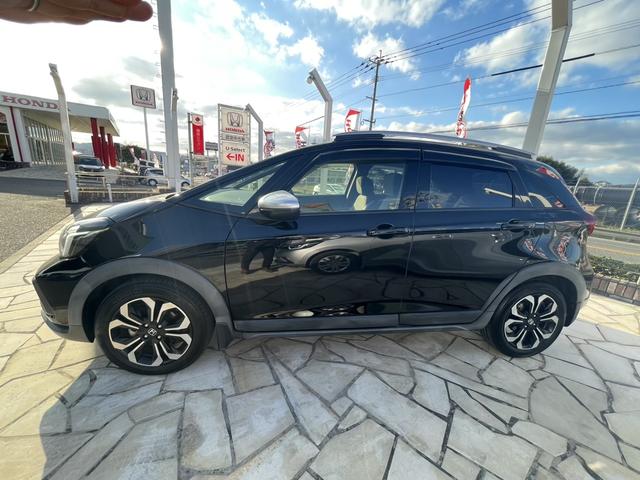 フィット ｅ：ＨＥＶクロスター　純正ナビ・フルセグ・ＥＴＣ・ＬＥＤ・バックカメラ・ＳＥＮＳＩＮＧ（10枚目）