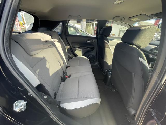 フィット ｅ：ＨＥＶクロスター　純正ナビ・フルセグ・ＥＴＣ・ＬＥＤ・バックカメラ・ＳＥＮＳＩＮＧ（13枚目）