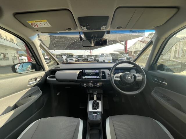 フィット ｅ：ＨＥＶクロスター　純正ナビ・フルセグ・ＥＴＣ・ＬＥＤ・バックカメラ・ＳＥＮＳＩＮＧ（15枚目）