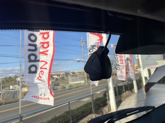 フィット ｅ：ＨＥＶクロスター　純正ナビ・フルセグ・ＥＴＣ・ＬＥＤ・バックカメラ・ＳＥＮＳＩＮＧ（29枚目）