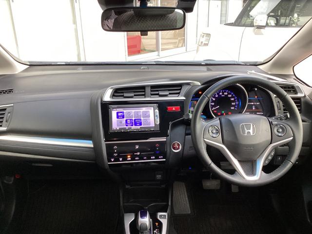 フィットハイブリッド Ｌパッケージ　純正ドラレコＦ・純正ナビ・バックカメラ・ＥＴＣ（3枚目）