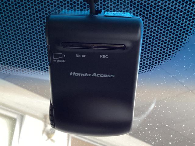 フィットハイブリッド Ｌパッケージ　純正ドラレコＦ・純正ナビ・バックカメラ・ＥＴＣ（18枚目）