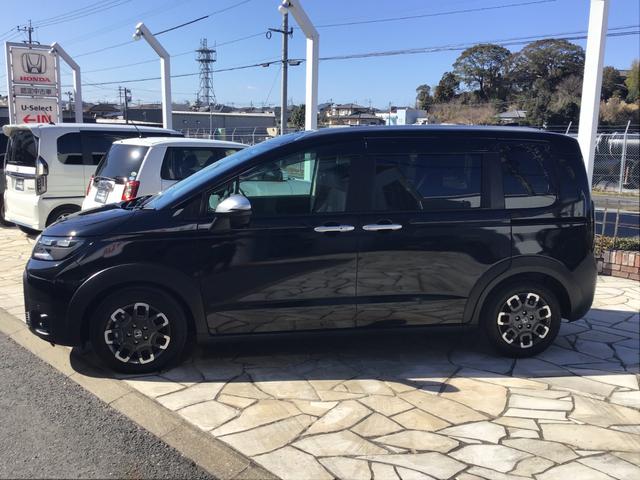 フリード e:HEVクロスター(4枚目)