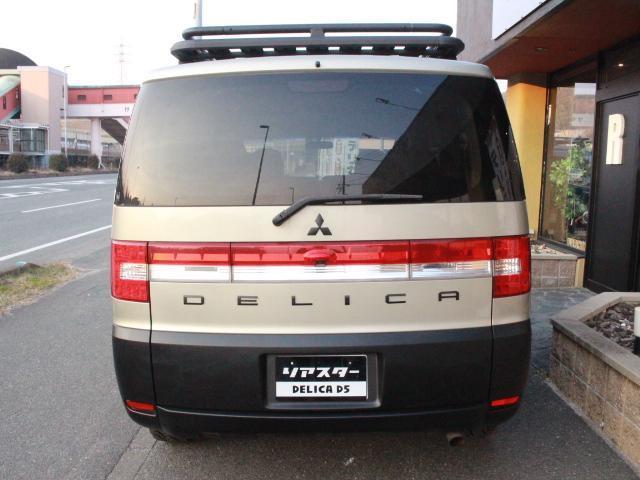 デリカＤ：５ Ｃ２　Ｇ　★新品バスターズ★新品社外アルミホイール・グッドリッチタイヤ★下廻りブラックペイント★新品バンパーガード★ツートンカラー★ゴールド・ブラック★ナビ★ＴＶ★ＣＤ・ＤＶＤ再生★バックカメラ（18枚目）