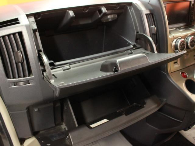 デリカＤ：５ Ｃ２　Ｇ　ナビパッケージ　★プロテクター★新品タイヤ・ホイール★フロントグリルマットブラック★新品シートカバー★電動スライドドア★フリップダウン★ＭＴモード付★パドルシフト★電動格納ミラー★バックカメラ★サイドカメラ★（21枚目）