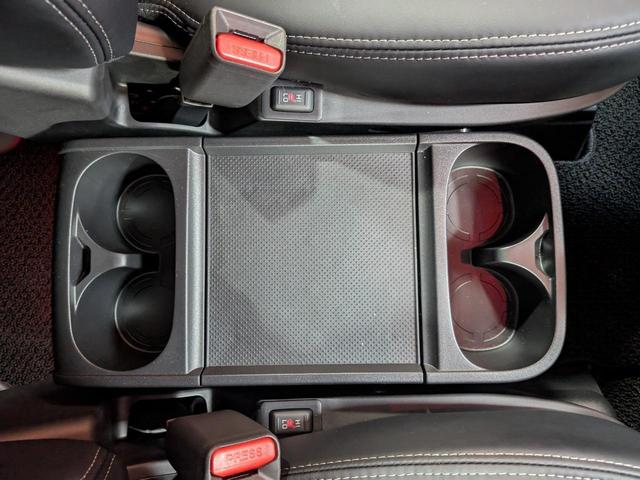 デリカＤ：５ シャモニー　★新品社外アルミホイール★禁煙車★両側電動パワスラ★クルーズコントロール★全周囲カメラ★電動格納ミラー★メモリーナビ★Ｂｌｕｅｔｏｏｔｈ★１００Ｖ電源★電動リアゲート★ステアリングリモコン★ＡＢＳ★（31枚目）