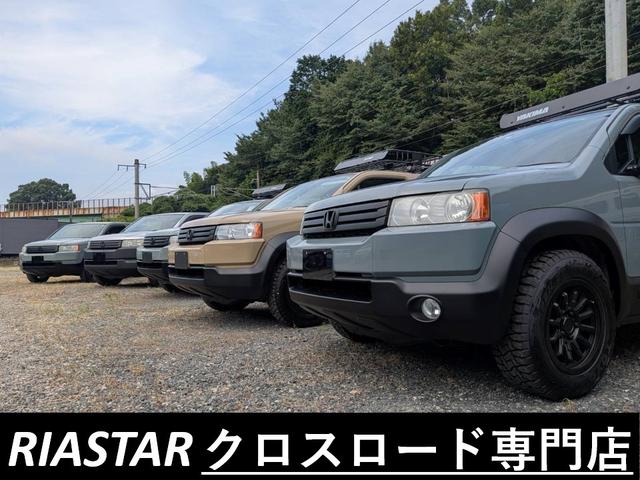 クロスロード １８Ｌ　★社外アルミ★ルーフバスケット★ディスプレイオーディオ★バックカメラ★Ｂｌｕｅｔｏｏｔｈ★マットブラックグリル★電格ミラー★３列シート★キーレス★フォグランプ★Ｗエアバック★ＣＤ・ＤＶＤ再生★ＡＢＳ★（2枚目）