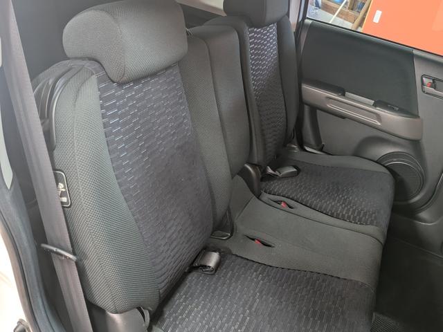 クロスロード １８Ｌ　★社外アルミ★ルーフバスケット★ディスプレイオーディオ★バックカメラ★Ｂｌｕｅｔｏｏｔｈ★マットブラックグリル★電格ミラー★３列シート★キーレス★フォグランプ★Ｗエアバック★ＣＤ・ＤＶＤ再生★ＡＢＳ★（15枚目）