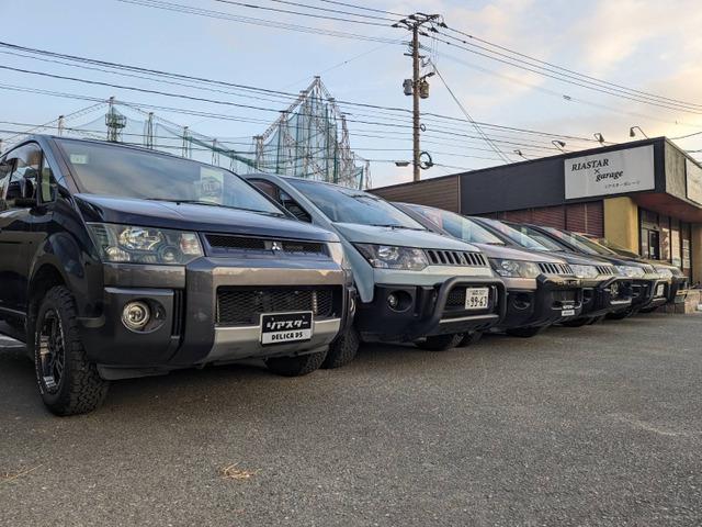 デリカＤ：５ ロイヤルエクシード　★新型シャモニーホイール★後席モニター★両側パワスラ★電動リアゲート★オートステップ★シートヒーター★メモリーナビ★フルセグ★ＢＴ★全方位カメラ★クルコン★ブラックバンパー・グリル★シートカバー★（22枚目）