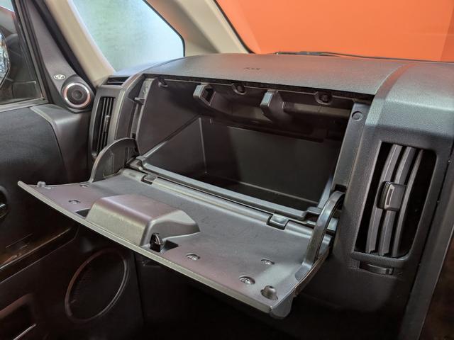デリカＤ：５ ロイヤルエクシード　★新型シャモニーホイール★後席モニター★両側パワスラ★電動リアゲート★オートステップ★シートヒーター★メモリーナビ★フルセグ★ＢＴ★全方位カメラ★クルコン★ブラックバンパー・グリル★シートカバー★（54枚目）