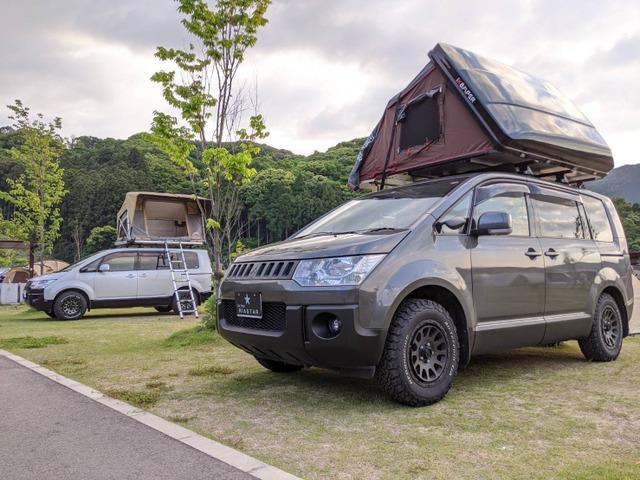 デリカＤ：５ ロイヤルエクシード　★新型シャモニーホイール★後席モニター★両側パワスラ★電動リアゲート★オートステップ★シートヒーター★メモリーナビ★フルセグ★ＢＴ★全方位カメラ★クルコン★ブラックバンパー・グリル★シートカバー★（62枚目）
