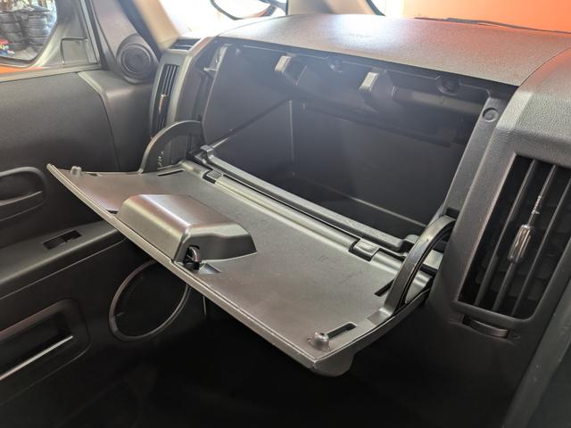 デリカD:5 M ★社外新品アルミホイール★バンパー黒★グリル黒★オープンカントリータイヤ★メモリーナビ★バックカメラ★電動格納ミラー★オートライト★シートヒーター★パワスラ★キーレス★ETC★CD再生★(51枚目)