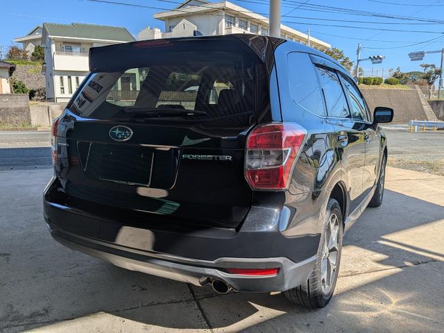 フォレスター S-リミテッド ★純正アルミ★アイサイト搭載★クルーズコントロール★4WD★ルーフレール★ハーフレザーシート★オートライト★電動格納ミラー★シートヒーター★フルセグ★メモリーナビ★CD再生★DVD再生★キーレス★(8枚目)