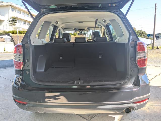 フォレスター S-リミテッド ★純正アルミ★アイサイト搭載★クルーズコントロール★4WD★ルーフレール★ハーフレザーシート★オートライト★電動格納ミラー★シートヒーター★フルセグ★メモリーナビ★CD再生★DVD再生★キーレス★(10枚目)