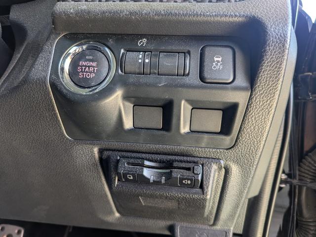 フォレスター S-リミテッド ★純正アルミ★アイサイト搭載★クルーズコントロール★4WD★ルーフレール★ハーフレザーシート★オートライト★電動格納ミラー★シートヒーター★フルセグ★メモリーナビ★CD再生★DVD再生★キーレス★(17枚目)