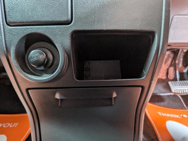 デリカD:5 D パワーパッケージ ★社外新品アルミ★8インチナビ★バンパープロテクター★両側パワスラ★クルーズコントロール★オートライト★電格ミラー★フルセグ★Bluetooth★100V電源★ETC★CD/DVD再生★キーレス★(52枚目)