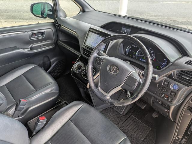 エスクァイア ハイブリッドＧｉ　ブラックテーラード　★ワンオーナー★純正１５インチアルミ★革シート★純正９インチナビ★Ｔｏｙｏｔａ　Ｓａｆｅｔｙ　Ｓｅｎｓｅ　★フルセグＴＶ★Ｂｌｕｅｔｏｏｔｈ★バックカメラ★両側パワスラ★シートヒーター★クルコン★（11枚目）