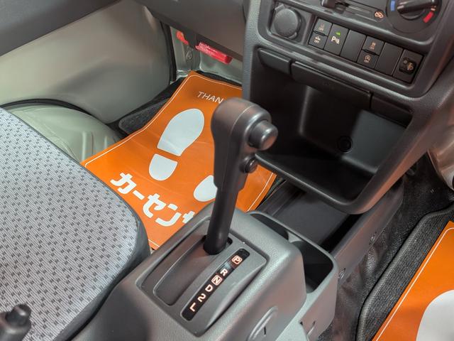 キャリイトラック KCエアコン・パワステ ★デュアルブレーキサポート★1オーナー★キーレス★フロアマット★室内灯LED★あおりプロテクター★純正ラジオ★新品荷台マット★レベライザー★レーンキープアシスト★障害物センサー★オートライト★パワステ(21枚目)