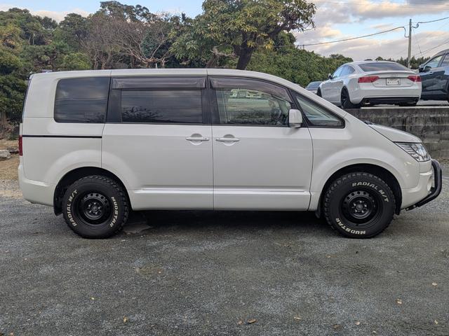 デリカD:5 D パワーパッケージ ★新品バンパーガード★鉄チンマットブラック★マッドスタータイヤ★ブラックグリル★両側パワスラ★メモリーナビ★フルセグTV★バックカメラ★前後ドラレコ★4WD★HID★シートヒーター★クルコン★BT対応(13枚目)