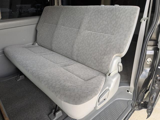 ハイエースバン ロングスーパーＧＬ　★１型★ワンオーナー★新品オープンカントリータイヤ★９インチフローティングナビ★バックカメラ★リアシートベルト★フルセグＴＶ★ＢＴ対応★Ｗエアコン★キーレス★ディーゼルターボ★電格ミラー★両側スライド（15枚目）