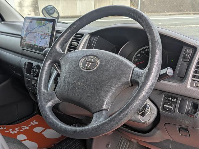 ハイエースバン ロングスーパーＧＬ　★１型★ワンオーナー★新品オープンカントリータイヤ★９インチフローティングナビ★バックカメラ★リアシートベルト★フルセグＴＶ★ＢＴ対応★Ｗエアコン★キーレス★ディーゼルターボ★電格ミラー★両側スライド（20枚目）