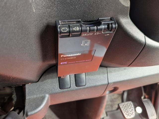 ハイエースバン ロングスーパーＧＬ　★１型★ワンオーナー★新品オープンカントリータイヤ★９インチフローティングナビ★バックカメラ★リアシートベルト★フルセグＴＶ★ＢＴ対応★Ｗエアコン★キーレス★ディーゼルターボ★電格ミラー★両側スライド（21枚目）