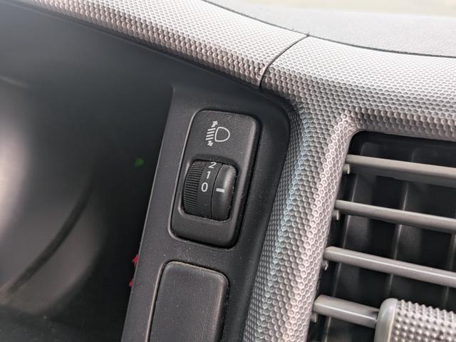 ハイエースバン ロングスーパーＧＬ　★１型★ワンオーナー★新品オープンカントリータイヤ★９インチフローティングナビ★バックカメラ★リアシートベルト★フルセグＴＶ★ＢＴ対応★Ｗエアコン★キーレス★ディーゼルターボ★電格ミラー★両側スライド（23枚目）