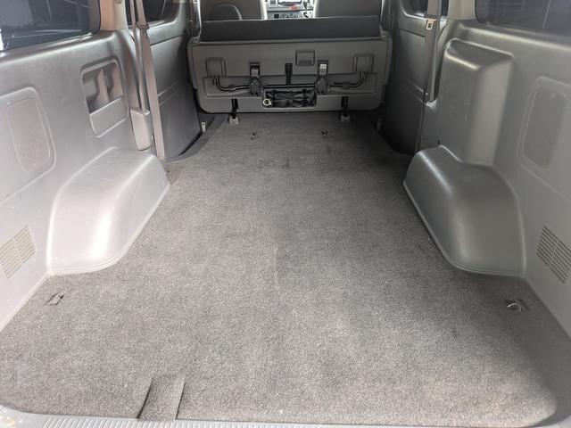 ハイエースバン ロングスーパーＧＬ　★１型★ワンオーナー★新品オープンカントリータイヤ★９インチフローティングナビ★バックカメラ★リアシートベルト★フルセグＴＶ★ＢＴ対応★Ｗエアコン★キーレス★ディーゼルターボ★電格ミラー★両側スライド（24枚目）