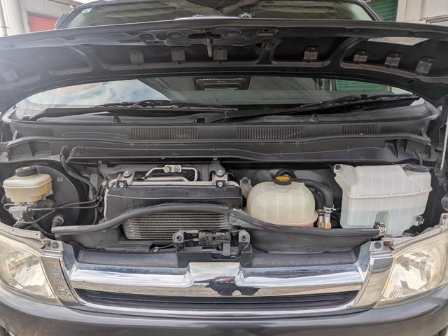 ハイエースバン ロングスーパーGL ★1型★ワンオーナー★新品オープンカントリータイヤ★9インチフローティングナビ★バックカメラ★リアシートベルト★フルセグTV★BT★バックカメラ★Wエアコン★キーレス★ディーゼルターボ★両側スライド★(63枚目)