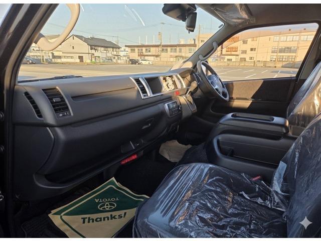 ハイエースワゴン 　★ワンオーナー★ＴＳＳ★パワースライドドア★スマートキー★禁煙車★ＬＥＤヘッドライト★障害物センサー★オートライト★全周囲カメラ★電動格納ミラー★レーンキープアシスト★オートマチックハイビーム★（4枚目）
