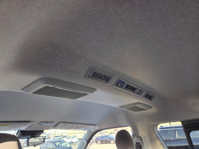 ハイエースワゴン 　★ワンオーナー★ＴＳＳ★パワースライドドア★スマートキー★禁煙車★ＬＥＤヘッドライト★障害物センサー★オートライト★全周囲カメラ★電動格納ミラー★レーンキープアシスト★オートマチックハイビーム★（9枚目）