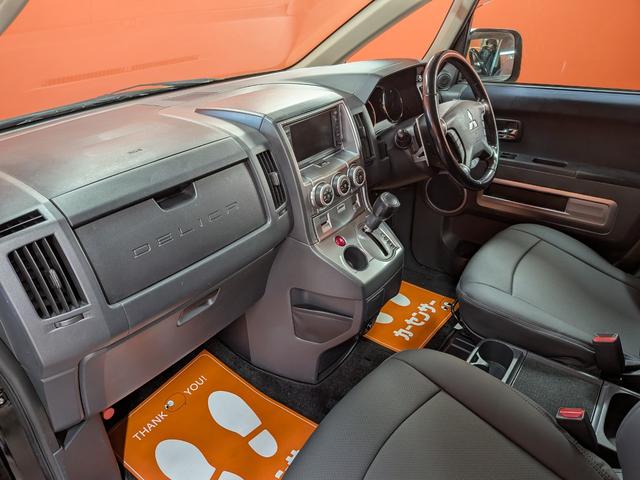 デリカD:5 ★外装リノベーション★シートカバー★新品プロテクター★パワスラ★オートライト★電格ミラー★メモリーナビ★100V電源★ETC★クルーズコントロール★3列シート★キーレス★バックカメラ★集中ドアロック★(55枚目)